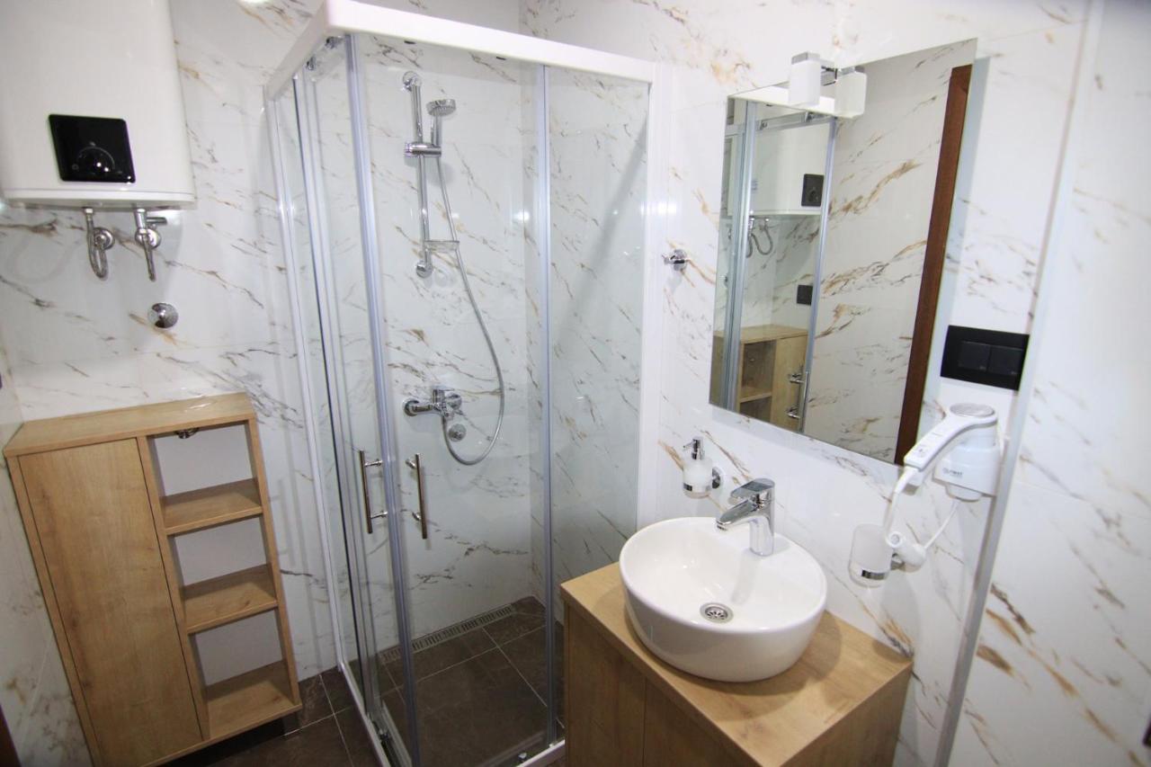 Apartmani Fantasia Cetinje Esterno foto