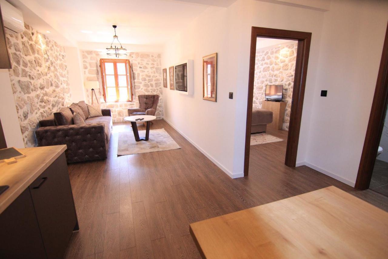 Apartmani Fantasia Cetinje Esterno foto