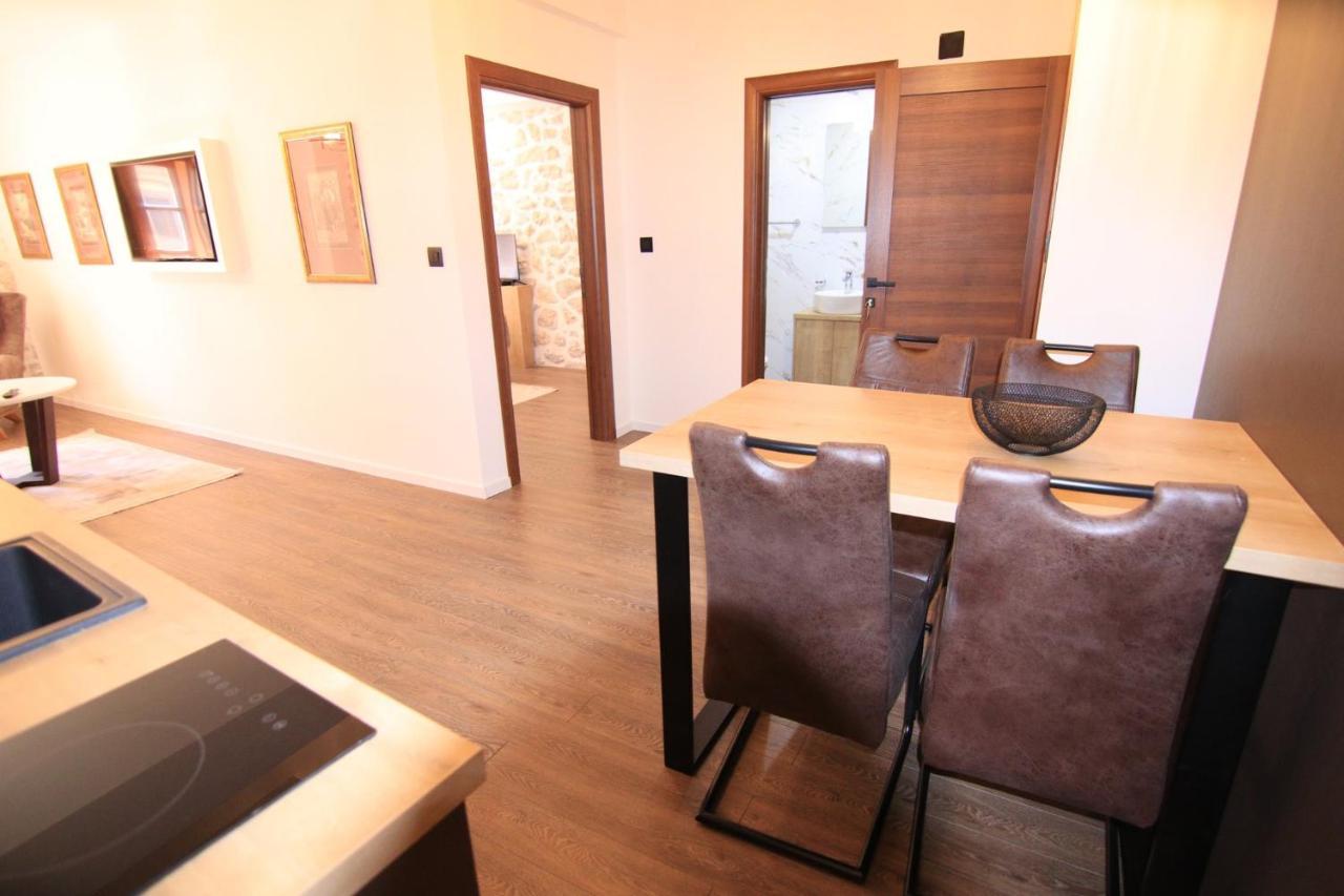 Apartmani Fantasia Cetinje Esterno foto