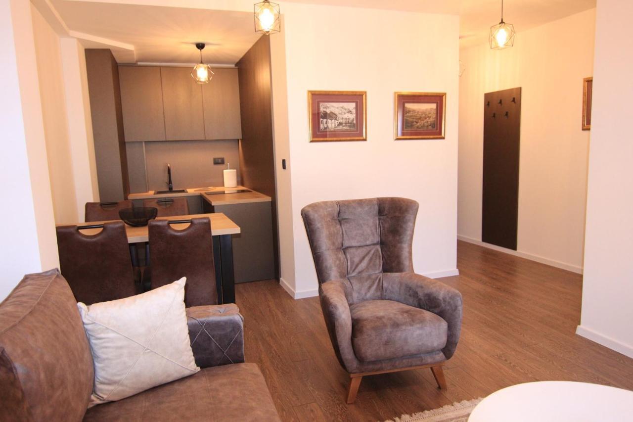 Apartmani Fantasia Cetinje Esterno foto